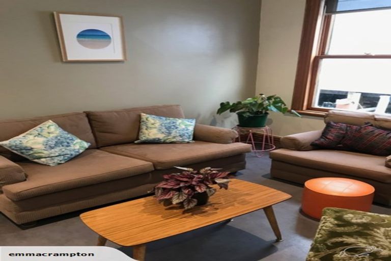 Photo of property in 17 Upper Bourke Street, Kilbirnie, Wellington, 6022