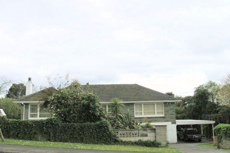 Photo of property in 4 Henry Street, Western Heights, Rotorua, 3015