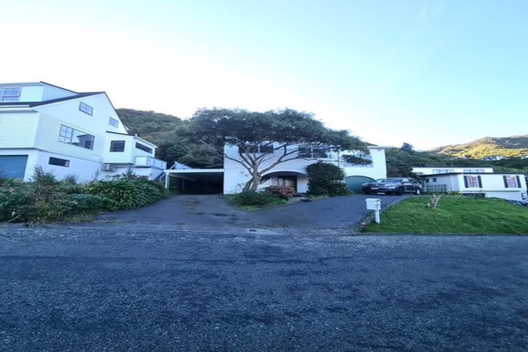 Photo of property in 8 Govind Grove, Ngaio, Wellington, 6035