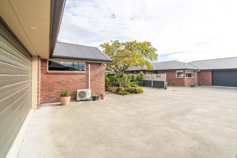 Photo of property in 96 Park Street, Winton, 9720