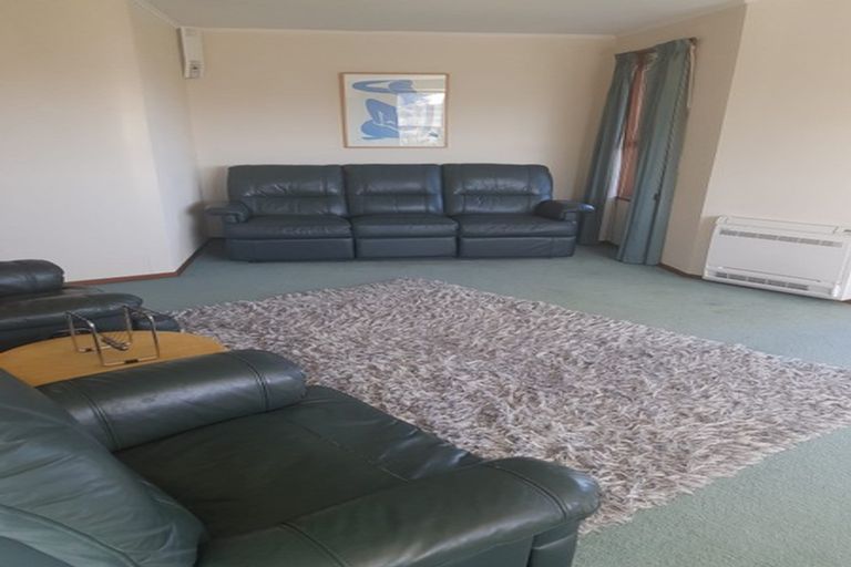 Photo of property in 83 Newnham Street, Rangiora, 7400