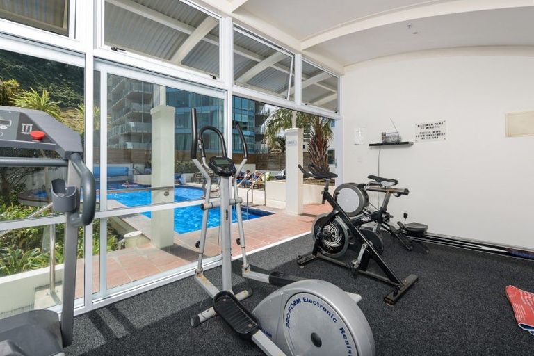 Photo of property in 31/12 Maunganui Road, Mount Maunganui, 3116