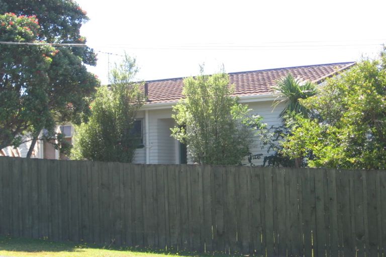 Photo of property in 21 Sunrise Avenue, Murrays Bay, Auckland, 0630