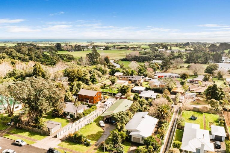 Photo of property in 32ab Old South Road, Okato, 4335