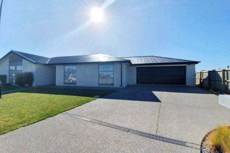 Photo of property in 12 Chert Street, Rolleston, 7614