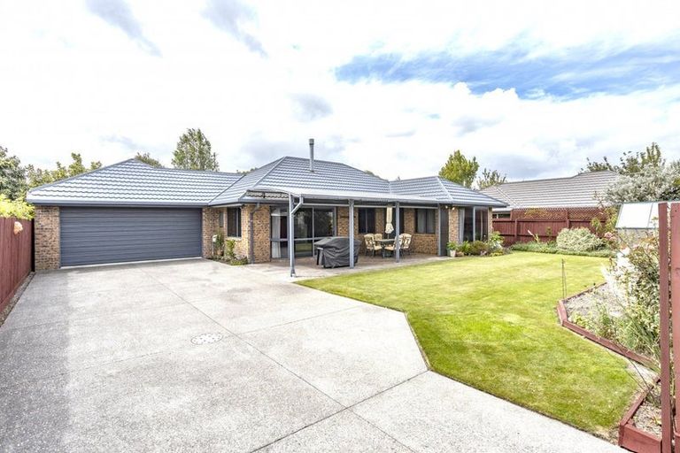 Photo of property in 4b Goodwood Close, Rangiora, 7400