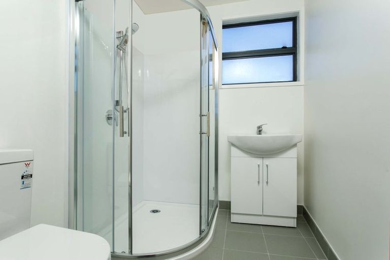 Photo of property in 420/18 Sunnyhaven Avenue, Beach Haven, Auckland, 0626