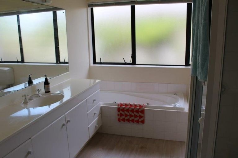 Photo of property in 2/18 Gillard Place, Eastern Beach, Auckland, 2012