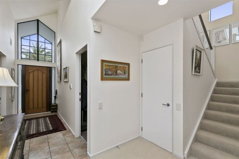 Photo of property in 19a Ngatoto Street, Khandallah, Wellington, 6035
