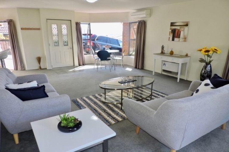 Photo of property in 10 Pigeonwood Lane, Woodridge, Wellington, 6037