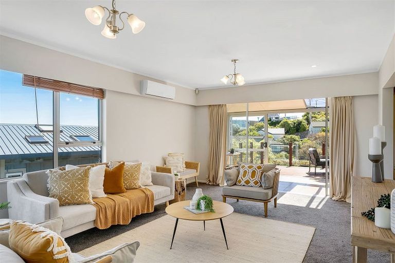 Photo of property in 18 Gordon Road, Plimmerton, Porirua, 5026