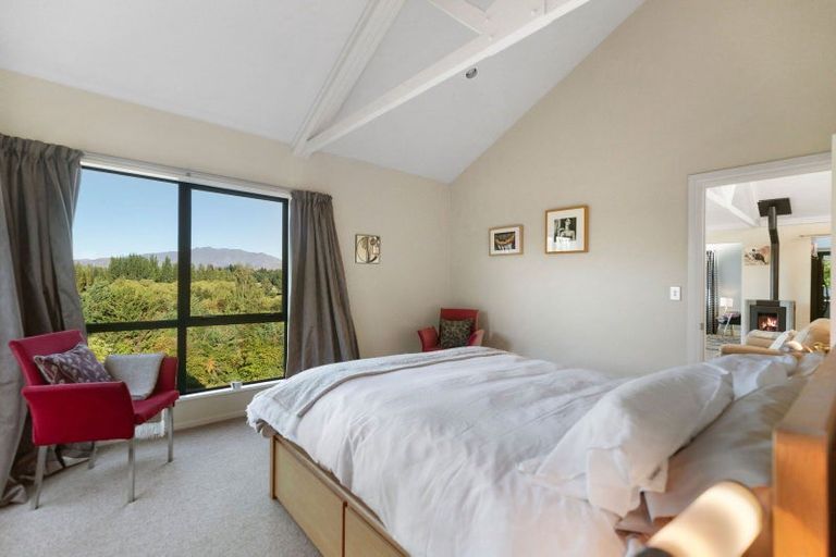 Photo of property in 11 Cotter Avenue, Arrowtown, 9302