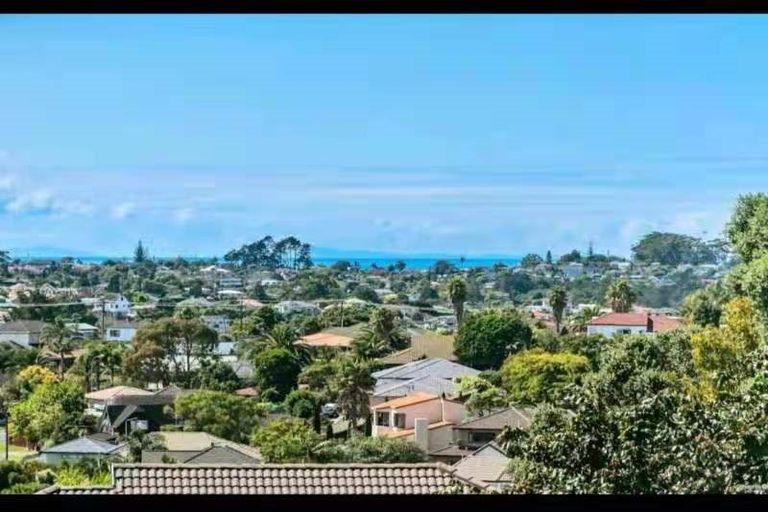 Photo of property in 2/16 Albany Highway, Greenhithe, Auckland, 0632