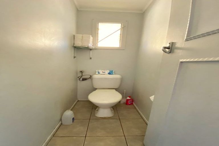 Photo of property in 54 Astley Avenue, New Lynn, Auckland, 0600