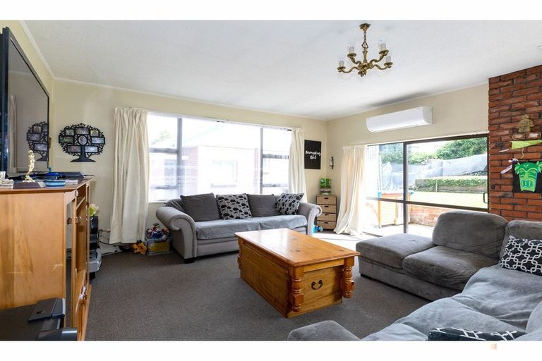 Photo of property in 17 Kiwi Drive, Highfield, Timaru, 7910