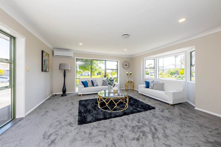 Photo of property in 2 Emyvalie Place, Dannemora, Auckland, 2016