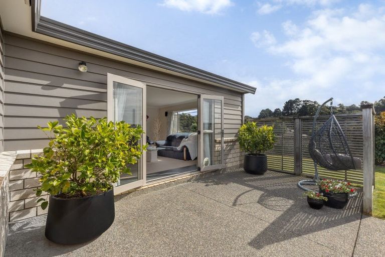 Photo of property in 31 Staithes Drive North, Whitby, Porirua, 5024