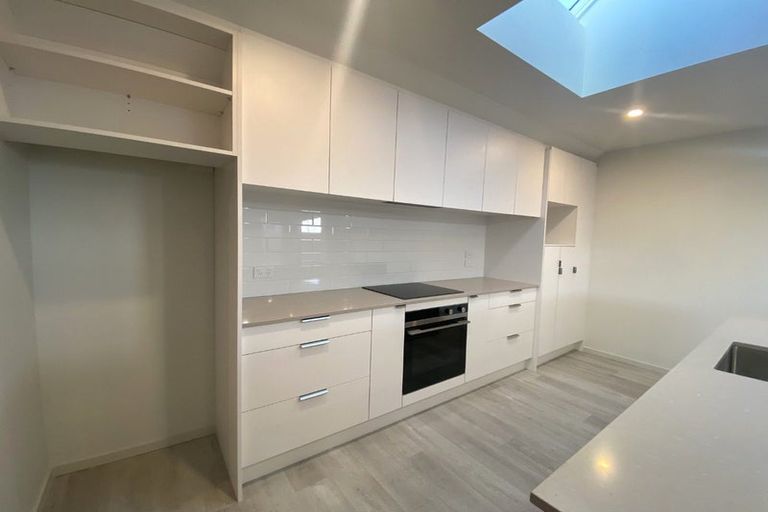 Photo of property in 11/11a Clinton Street, Fitzroy, New Plymouth, 4312