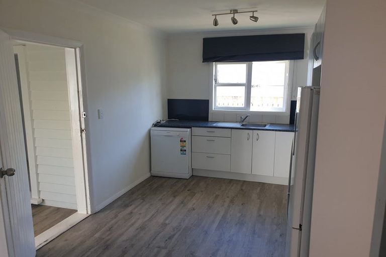 Photo of property in 16 Robinson Street, Foxton, 4814