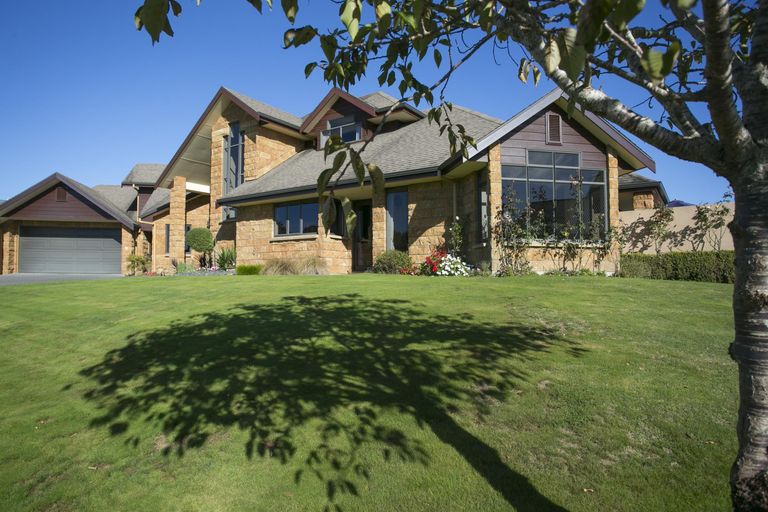 Photo of property in 19 Holmwood Park Drive, Morrinsville, 3300