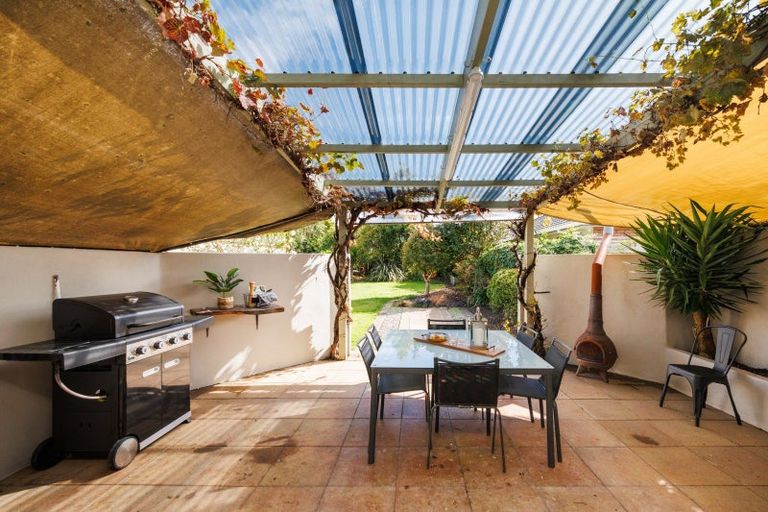 Photo of property in 163 College Street, Awapuni, Palmerston North, 4412