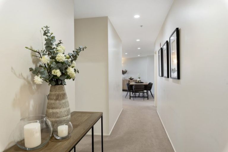 Photo of property in 5d/173 Hurstmere Road, Takapuna, Auckland, 0622