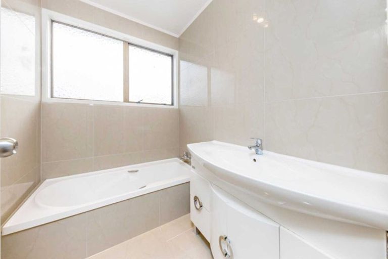 Photo of property in 229 Weymouth Road, Manurewa, Auckland, 2102