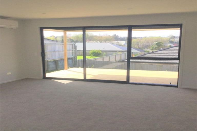 Photo of property in 27 Fairfax Crescent, Pyes Pa, Tauranga, 3112