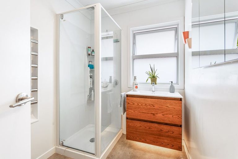 Photo of property in 149 Seabrook Avenue, New Lynn, Auckland, 0600