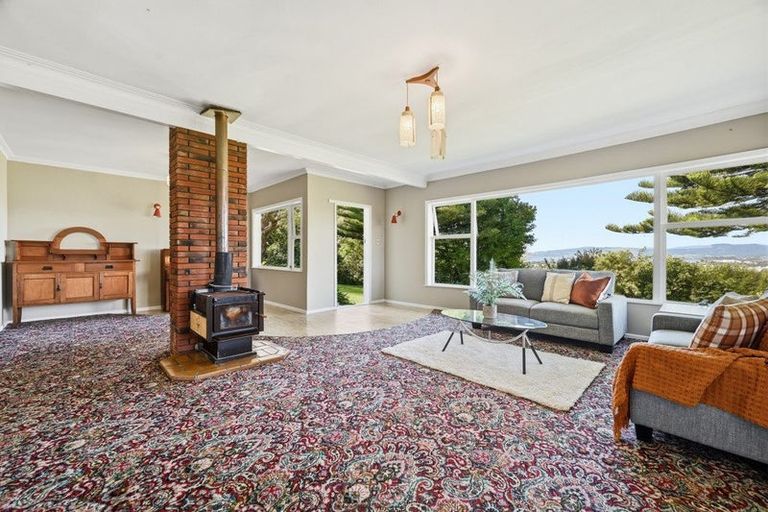 Photo of property in 32 Mountain Road, Western Heights, Rotorua, 3015