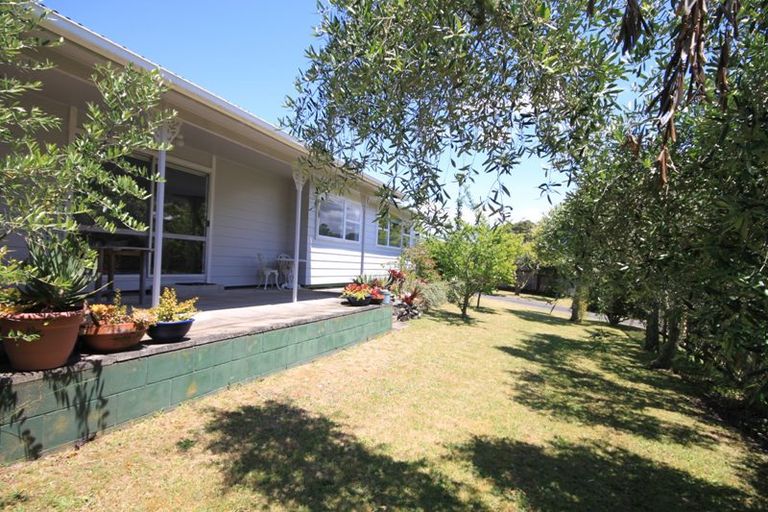Photo of property in 1 Pitkethley Circle, Pauanui, Hikuai, 3579