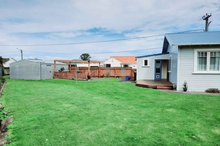 Photo of property in 369 High Street, Hawera, 4610