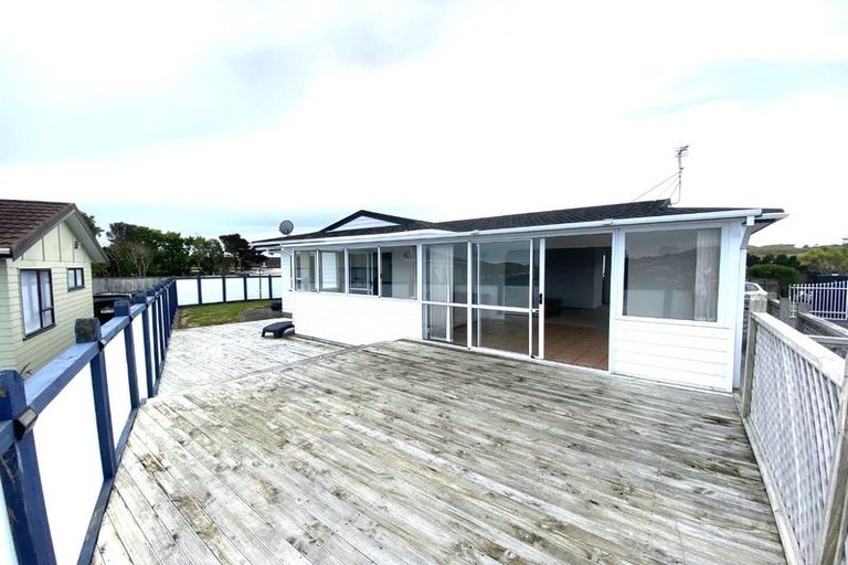 Photo of property in 14 Maracas Crescent, Grenada Village, Wellington, 6037