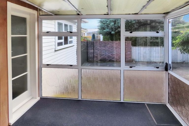 Photo of property in 44 Westminster Road, Wainuiomata, Lower Hutt, 5014