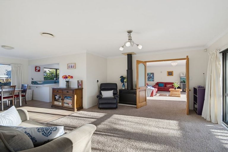 Photo of property in 74 Churchill Drive, Taradale, Napier, 4112