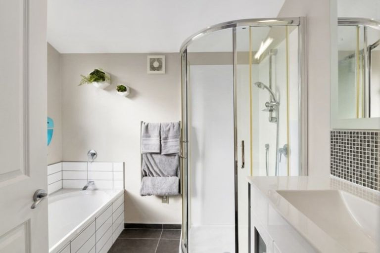 Photo of property in 54a Mandalay Terrace, Khandallah, Wellington, 6035