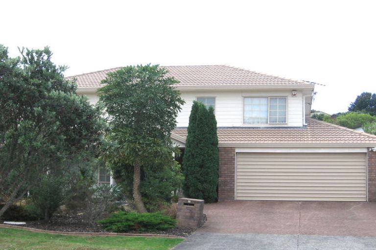 Photo of property in 11 Crestview Place, Browns Bay, Auckland, 0630