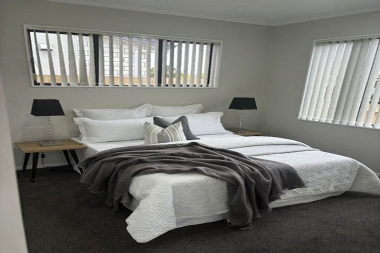 Photo of property in 69 Clevedon Road, Papakura, 2110