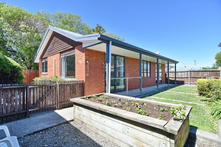 Photo of property in 8a Bass Street, Woolston, Christchurch, 8062