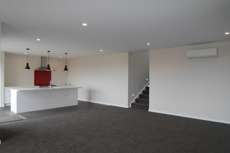 Photo of property in 87 Endeavour Drive, Whitby, Porirua, 5024