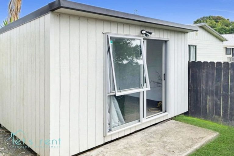 Photo of property in 52 Rosella Road, Mangere East, Auckland, 2024