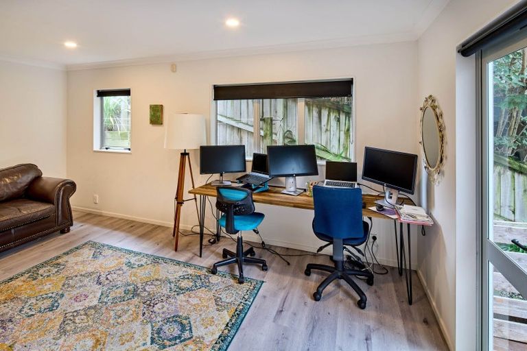 Photo of property in 15 Charlotte Way, Raumati South, Paraparaumu, 5032