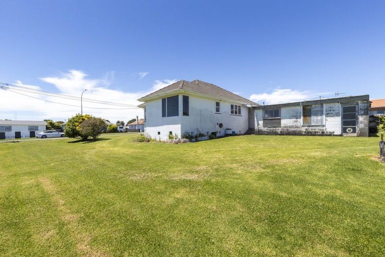 Photo of property in 89 Cracroft Street, Waitara, 4320