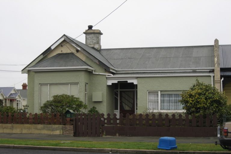 Photo of property in 41 Queens Drive, Saint Kilda, Dunedin, 9012