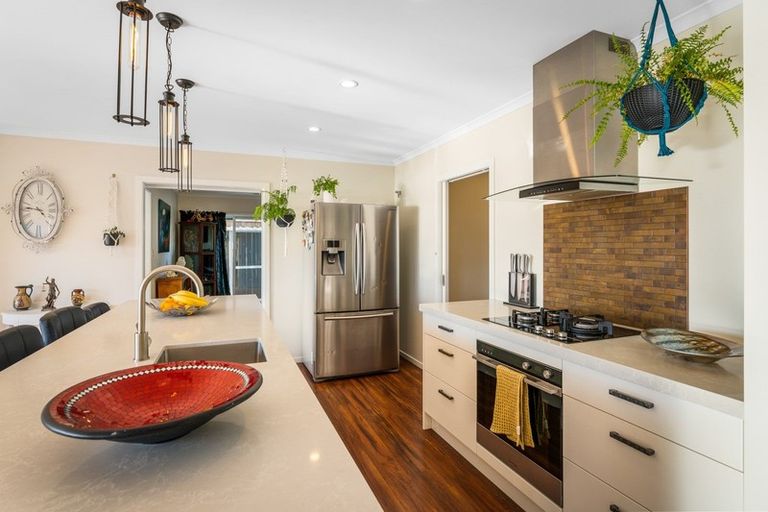 Photo of property in 8 Ihakara Arthur Lane, Aotea, Porirua, 5024