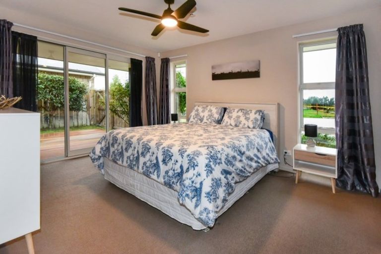 Photo of property in 22 Pemberton Drive, Darfield, 7510