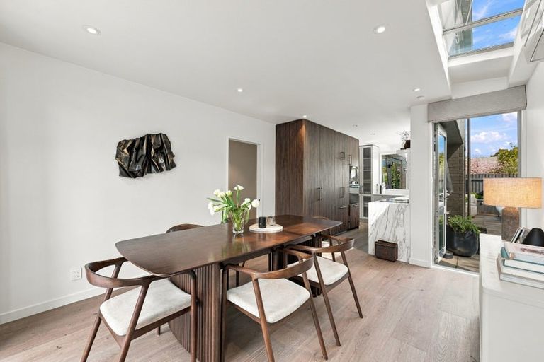 Photo of property in 3a Browns Road, St Albans, Christchurch, 8014