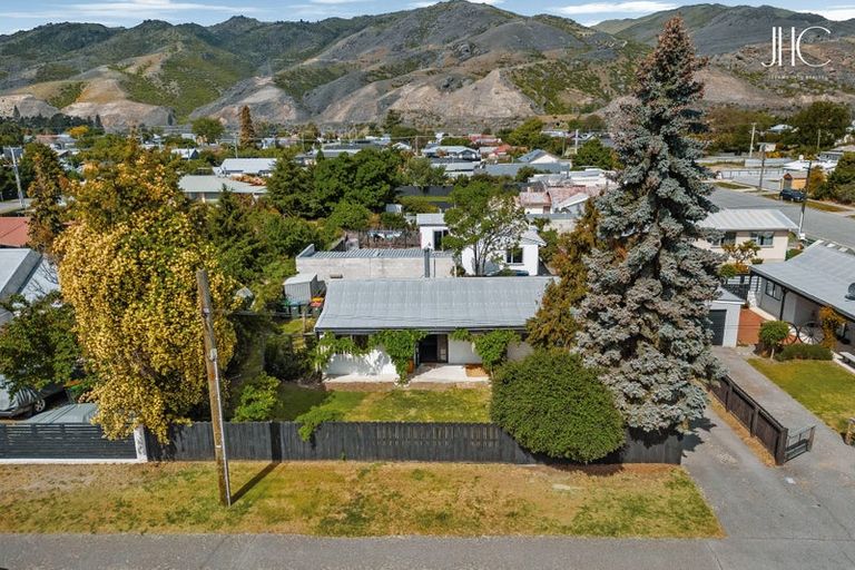 Photo of property in 30 Achil Street, Cromwell, 9310