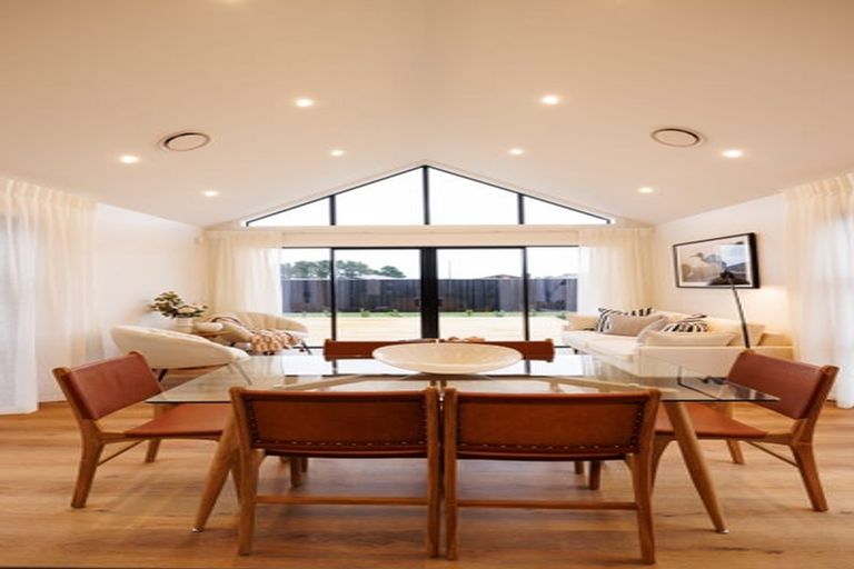 Photo of property in 13 Aarts Place, One Tree Point, 0118