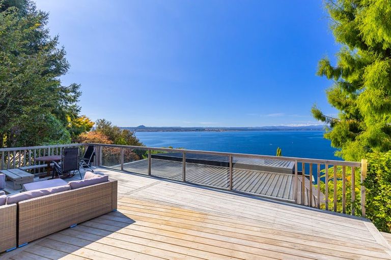 Photo of property in 846 Wily Terrace, Acacia Bay, Taupo, 3330